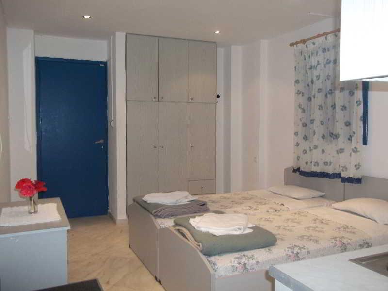 Mike'S Beach Apartments & Studios Anissaras Dış mekan fotoğraf